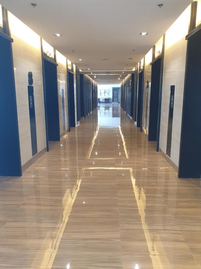 Aparthotel Heart Of Makati, Fully Furnished Condo, Cbd Location